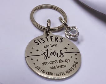 Sisters are like stars ~ familie ~ roestvrij staal ~ sleutelhanger ~ cadeau ~ verjaardag ~ aandenken ~ handgemaakt ~ gegraveerd ~