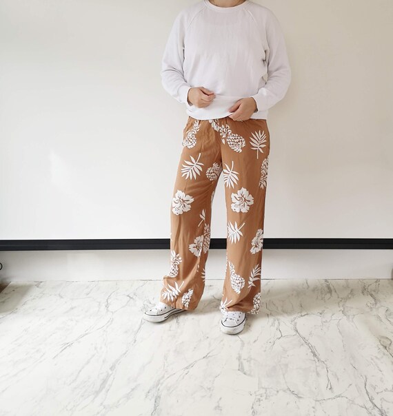 Brown Beach pants | Pineapple printed pants | Prin