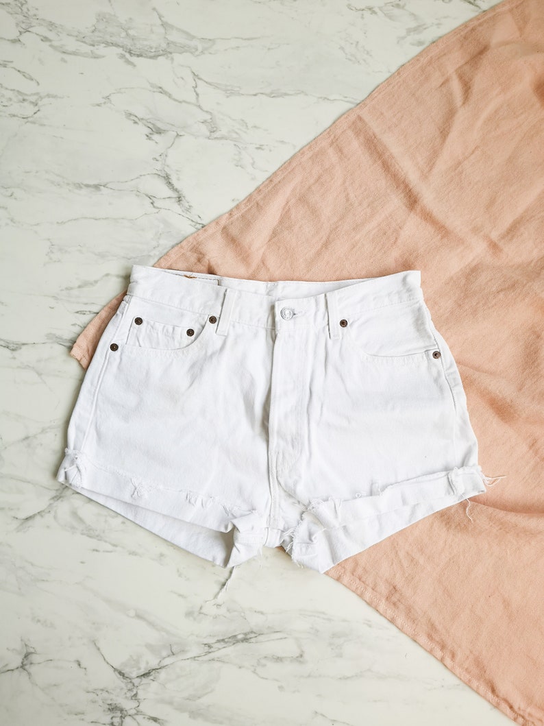 levi's white denim shorts