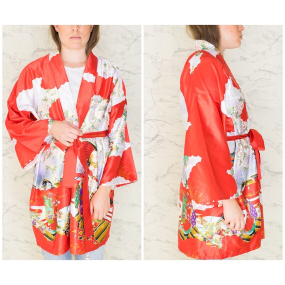 Vintage Asian Floral Geisha Red Printed Satin Shor