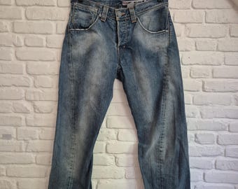 Vintage Y2K Levi's engineered jeans size W30