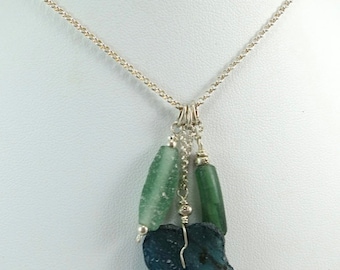 ancient roman glass necklace