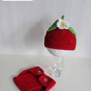 Baby hat trousers strawberry image 2