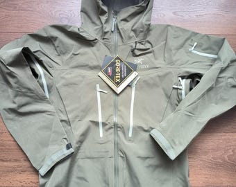 Giacca Arc'teryx Alpha SV – Protezione estrema in alta montagna per uomo e donna