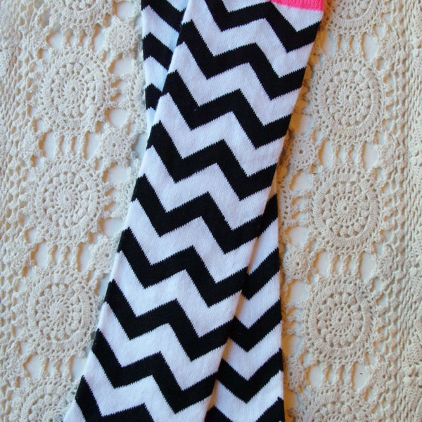 Black and White Chevron Ruffled Baby Leg Warmers