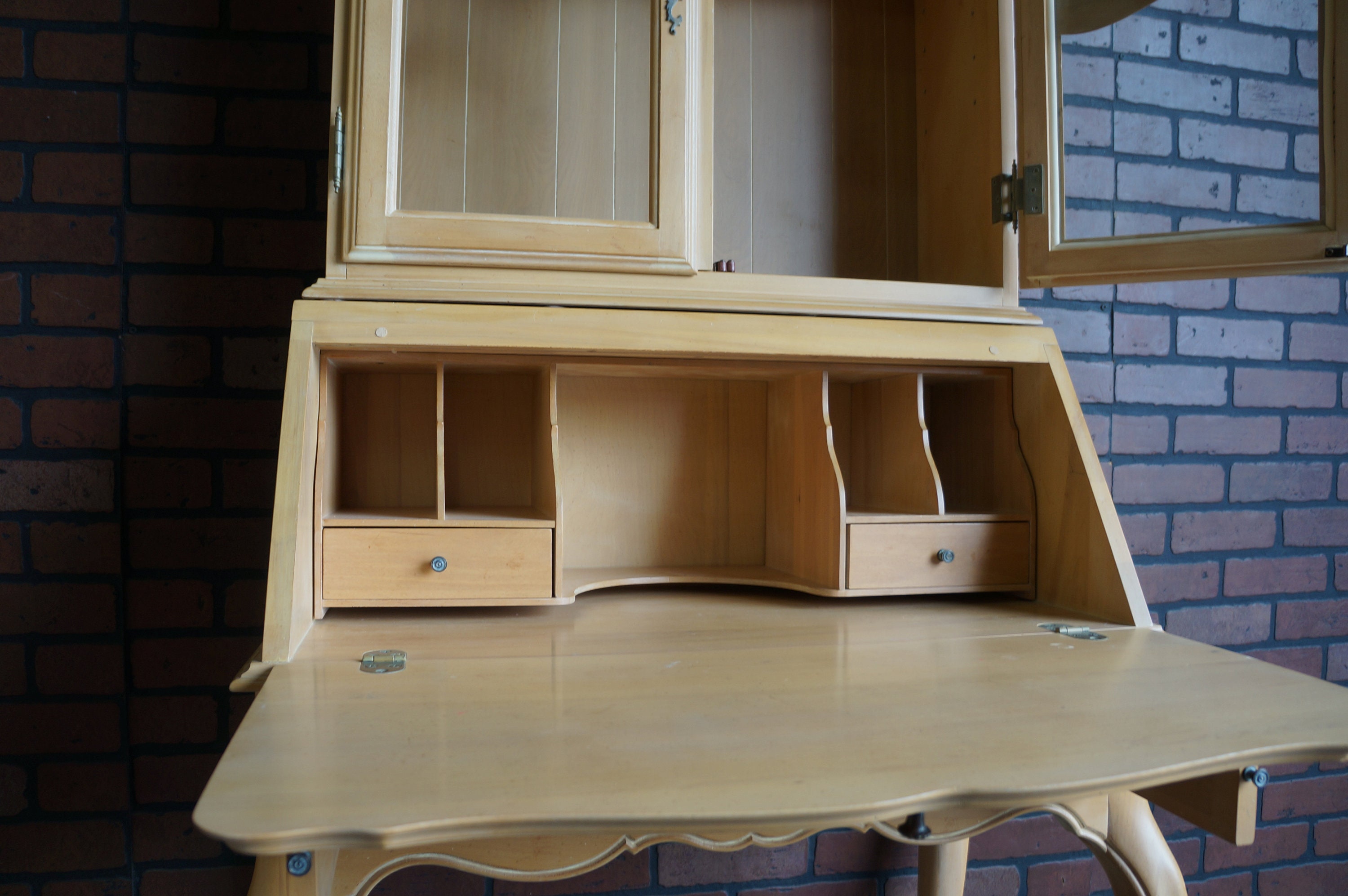 Sectatory Table Country French Secretary Desk: Timeless Elegance for Your Home Office