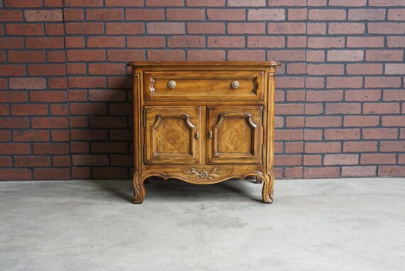 Drexel heritage nightstand deals