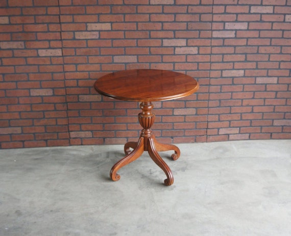 End Table Round Side Table Pedestal End Table Regents Park End