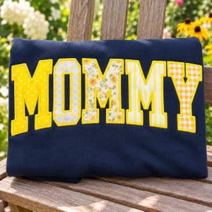 Personalized Applique Sweatshirt, Custom Mama Grandma Auntie Shirt, Embroidered Name Crewneck, Patchwork Family Gift
