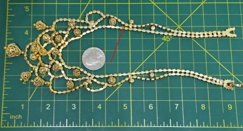 Vintage Gold Tone Filigree Bib Necklace with Dangles /& Ruby Red Rhinestones