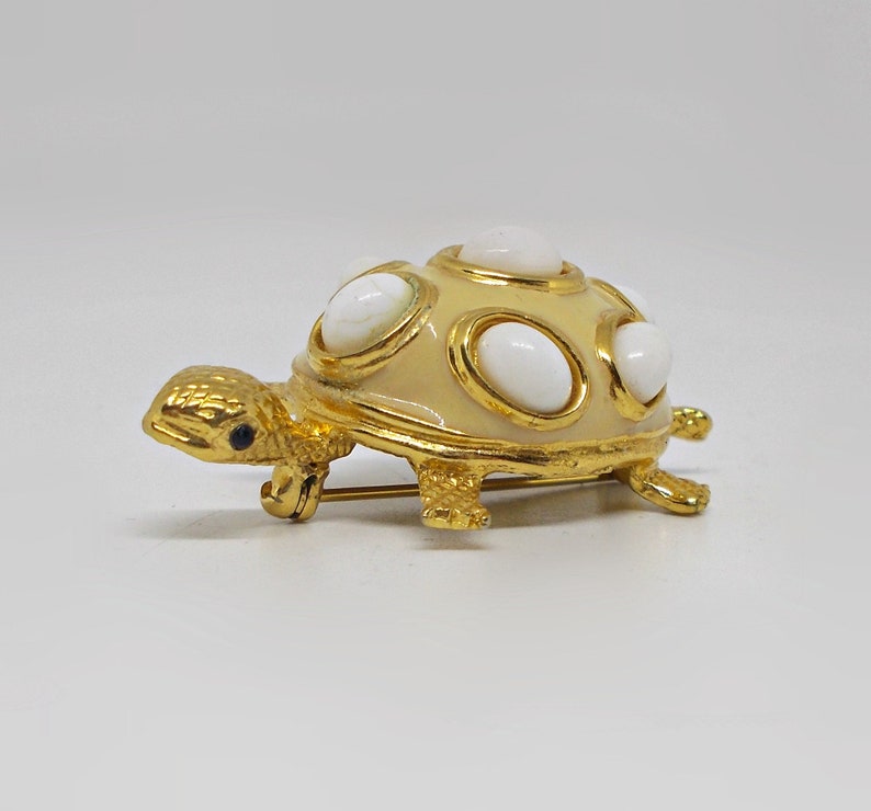 Vintage D/'orlan Enamel Milk Stone Cabochons Turtle Brooch Gold Tone