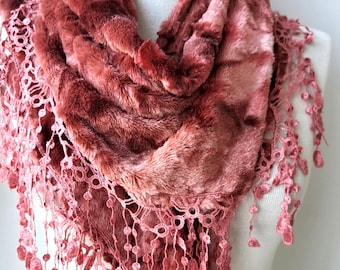 Cinnamon Fur Scarf with Lace Trim Edge