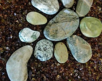 Aquarium Flower Pebble Green and White Quartz Beach stone, Naturally Tumbled Accent Stones