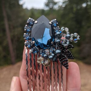 Montana Blue Swarovski Crystal Floral Hair Comb, Navy Bridal  display picture 2
