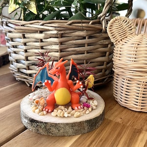 Diorama rondin de bois Dracaufeu 10 cm fait main