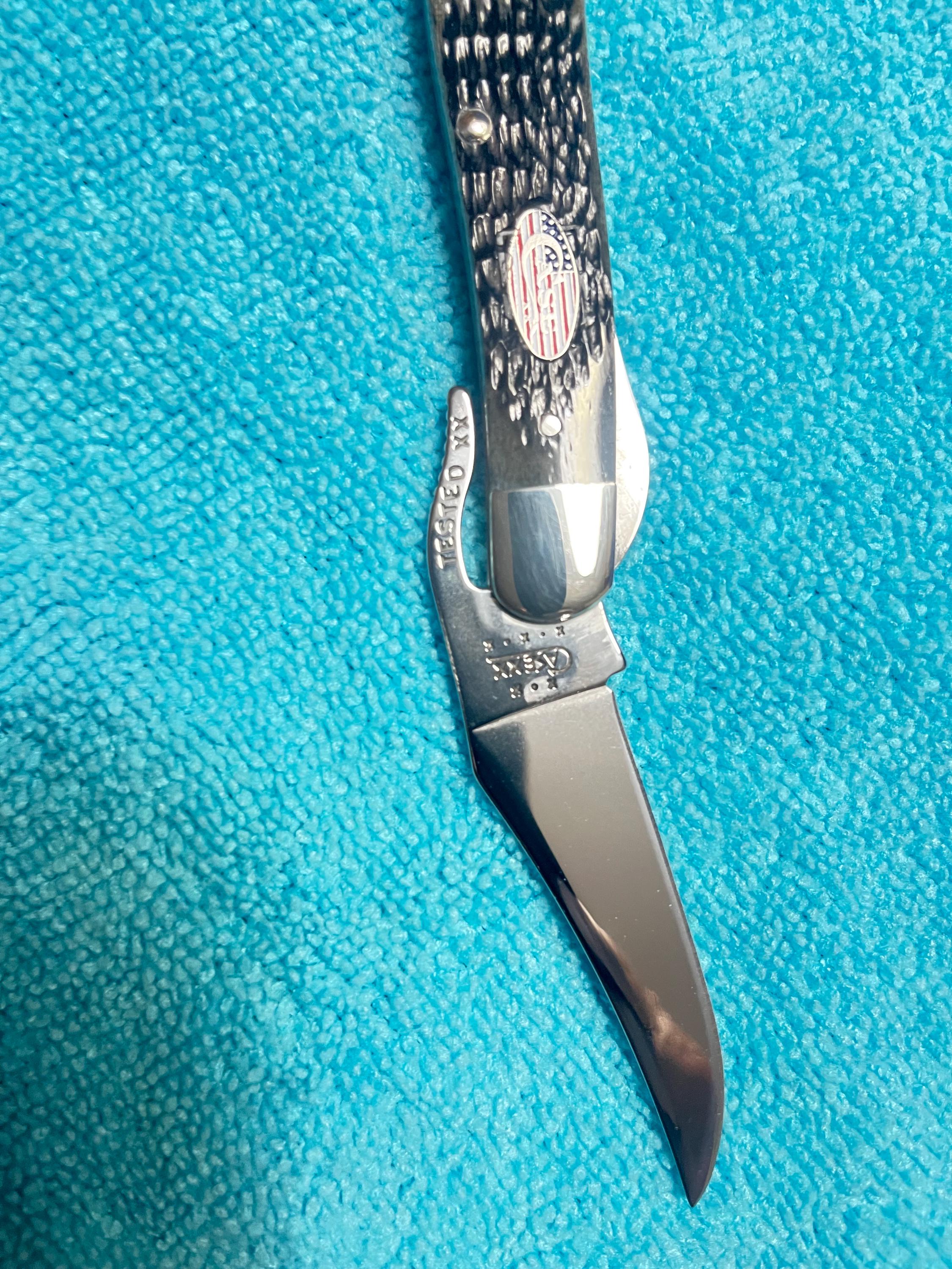 Minty 2002 Case XX USA Pitch Blk/grey Bone American Flag Shield