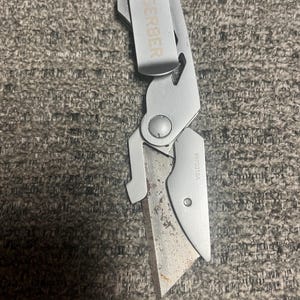 2000-05 Gerber Knife Cutlery /Gerber Gear/utility razor locking single blade knife/2 7/8”/hunting