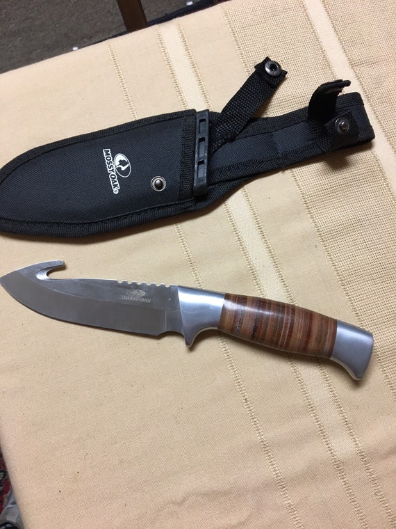 Mossey Oak Hunting/fishing Knife-10/5 Blade/sheath 