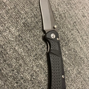 slightly used Schrade Sch104L black all metal folding knife with belt clip/4 3/4" closed,open 8 1/2",hunting