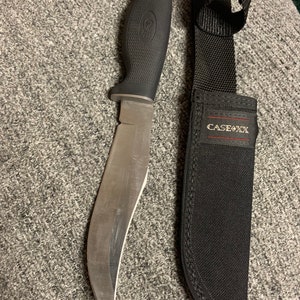 Case XX USA Hunting Knife with Sheath - 2008 - Black Rubber Handle