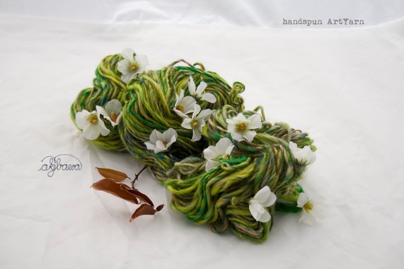 artYarn Appleflowers handspun No130507