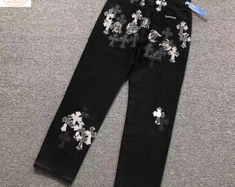 Pantalones vaqueros con parche de cruz negra, pantalones vaqueros con gráficos bordados, vaqueros estilo streetwear Y2K.