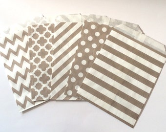 Gray Party Favor Bags 5x7 Paper Treat Bags - Grey Candy Buffet Party Favor Wedding Favor Bags Goodie Bags Popcorn Bakery Bags- 20 count