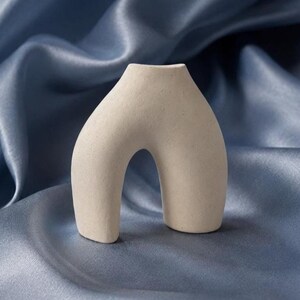 Jesmonite Neutral Mini Vase Pot Sculptural Art Pampas Vase Dried Flower Display