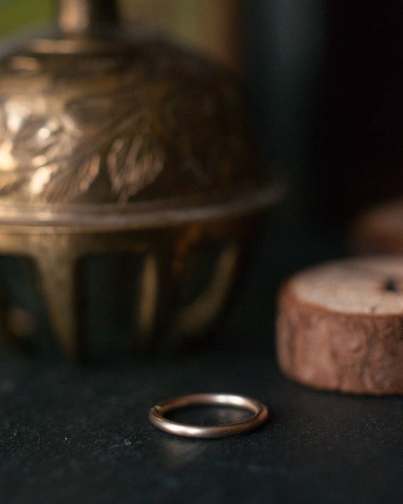 Solid gold septum ring, minimalist nose ring in 9k gold, 16 gauge, also for eyebrow, navel, monroe, labret, tragus, helix, daith piercings.