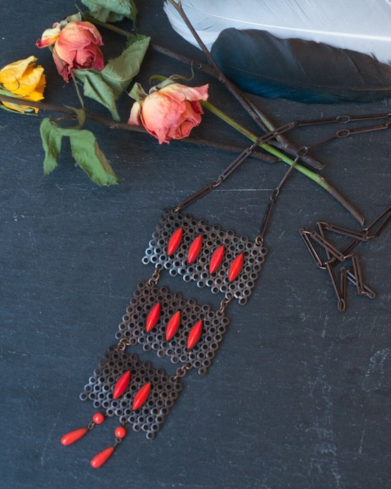 Vintage faux red coral and copper necklace in a retro modernist mid century design, boho gift for vintage jewellery lovers