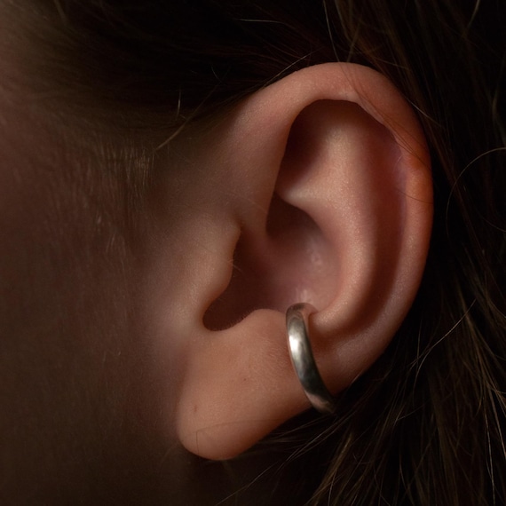 Solid sterling silver ear cuff, no piercing required and can be worn as a single or stacked with others
