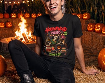 Camiseta de terror VHS, camiseta retro de tienda de vídeos de terror, regalo para fans del terror de los 80 con el lema "Rebobina o muere" (unisex)