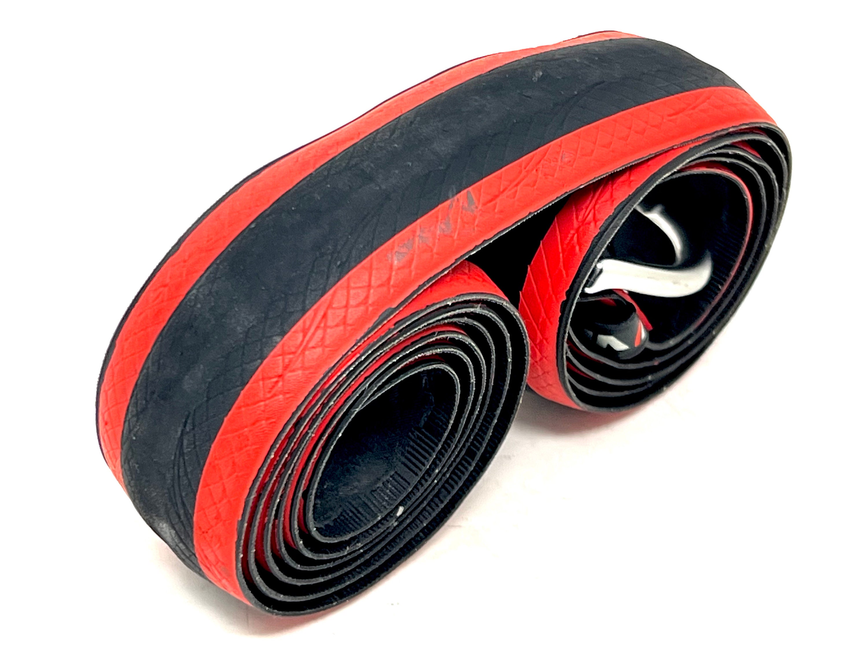 revelo: Recycled Bike Tire Belt