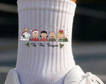 Tis The Season Crew Socks, Vintage Christmas Socks - Holiday Friends Ribbed Black Socks, Retro Comic Winter Gift, Stocking Stuffer