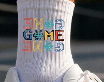 Retro Gamer Crew Socks, 8 Bit Pixel Art Socks - Novelty Ribbed Black Socks, Vintage Arcade Video Game Gift For Him, Funny Stocking Stuffer