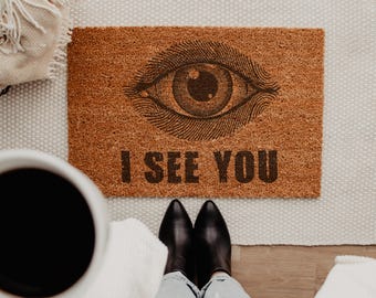 All Seeing Eye Doormat - Gothic I See You Door Mat, Witchy Porch Decor, Dark Academia Welcome Mat, Spooky Home Housewarming Gift Coir Rug