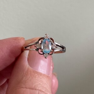 Blue Topaz Oval  925 Sterling Silver Ring size 7