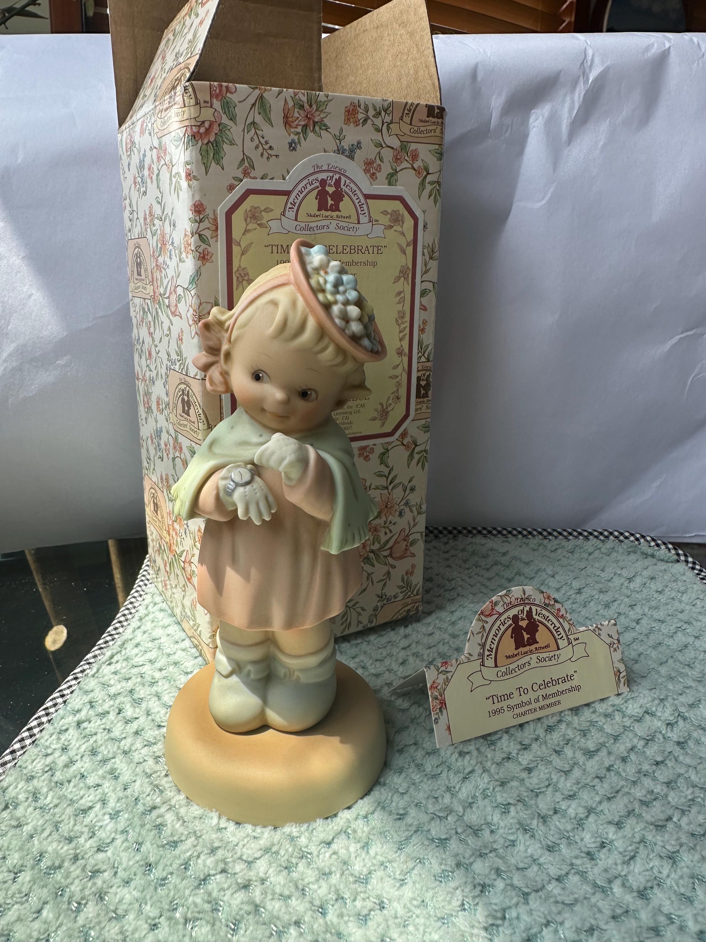 マーベル ルーシー アトウェル Memories of Yesterday 陶器 マーベル ルーシー アトウェル Memories of Yesterday 陶器