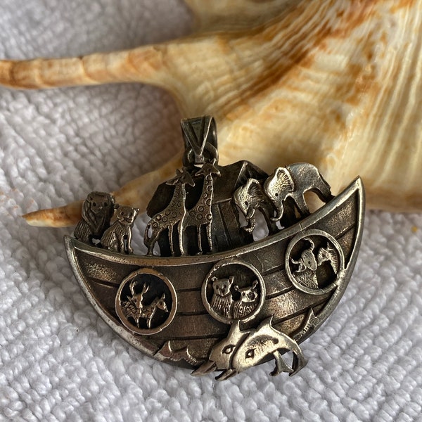 Sterling Silver 3d Noah’s Ark Pendant Thailand