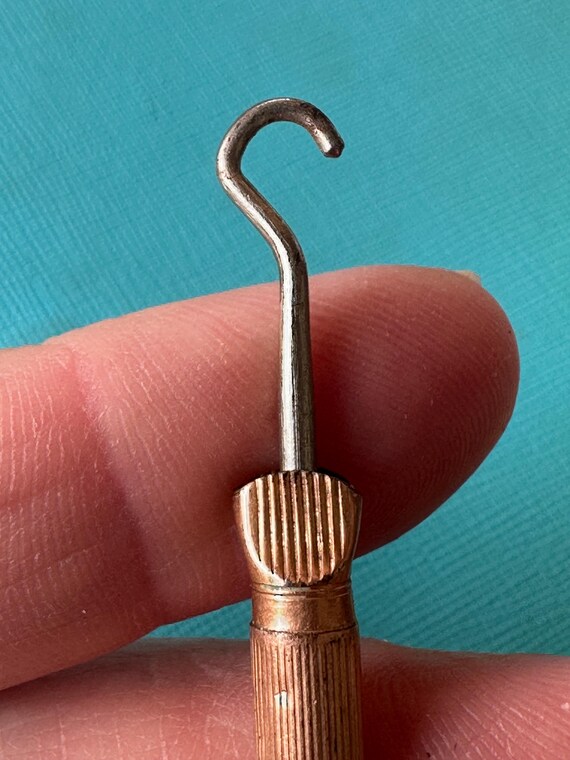 Victorian circa 1886 Button Hook Retractable Pend… - image 7