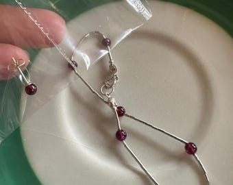Allure of Silver Liquid Silver Garnet Bracelet Stud Earrings set Sterling Silver