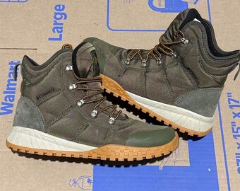 13. Columbia olive boots size 11 no box #columbia #boots #clean