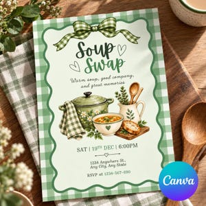 Puede incluir: Una tarjeta de invitación rectangular Soup Swap con un borde de cuadros verdes y un lazo a juego en la parte superior. El texto dice Soup Swap, Warm soup, good company, and great memories, SAT 19TH DEC 6:00PM, 1234 Anywhere St., Any City, Any State, RSVP at 1234-567-890.