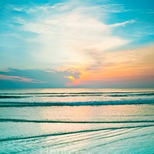 New Smyrna Beach Sunrise, Strandfotografie, Sonnenaufgangsfoto, Ozeanwellen, Strandfotografie, Küstenfoto, Küstenfoto, NSB Fotodruck