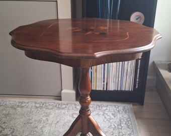 Vintage Italian Style Inlaid Marquetry Wooden Pedestal Side Table - Accent Coffee Table with Tilt Top Feature