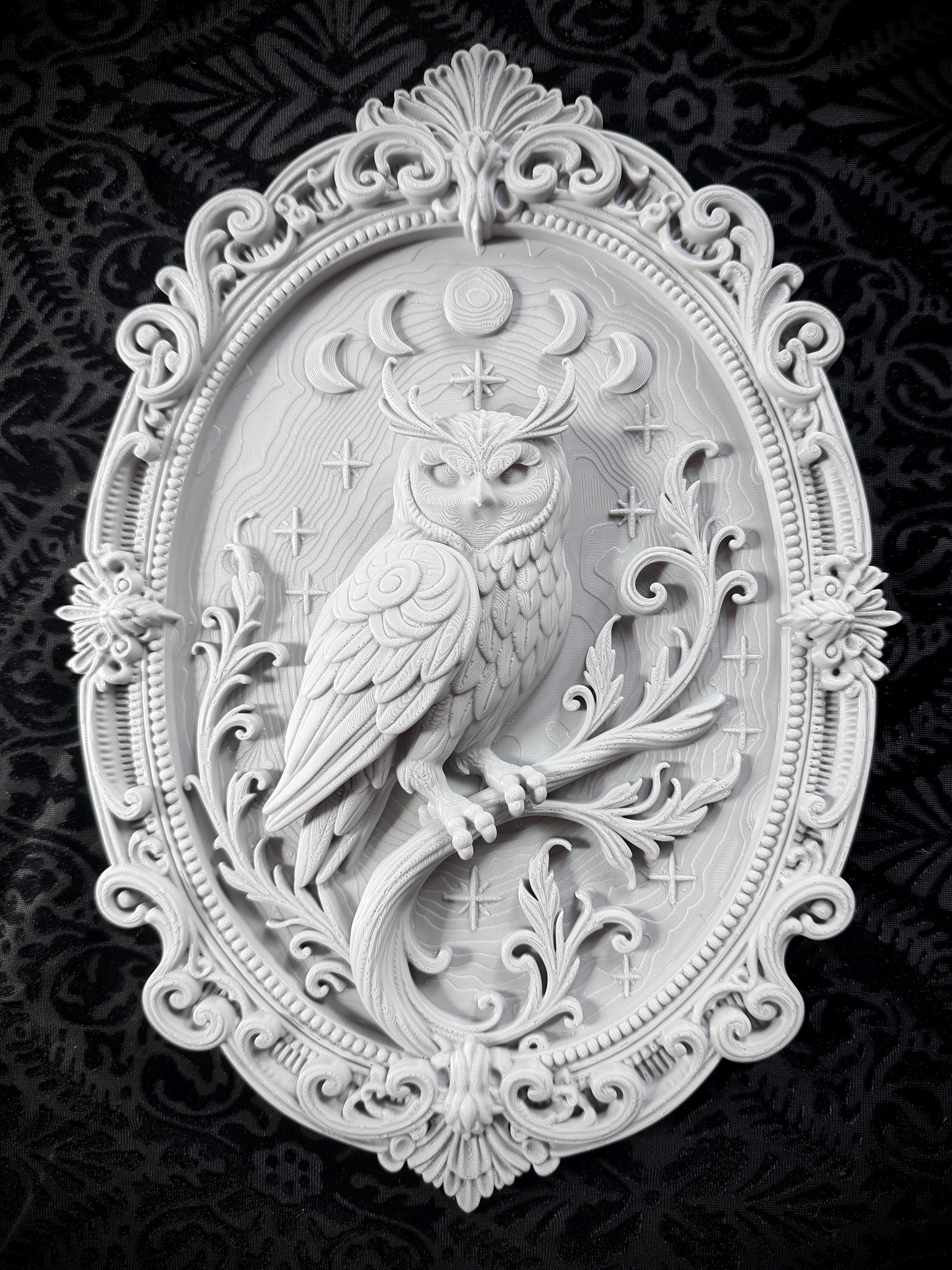Owl -  Victorian Frame Wall Plaque