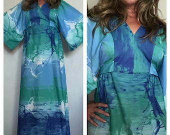 Vintage Hawaiian Hilo Hattie by Evelyn Margolis Blue Green Abstract Kaftan Dress Sz 10