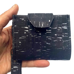 Cartera de pulsera con llavero desmontable, cartera minimalista, negro con corcho plateado