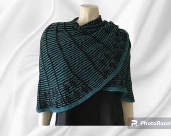 Shawl hand knitted in black and turquise