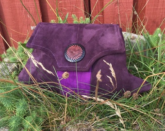 Vintage inspired clutch made from calf&#39;s suede